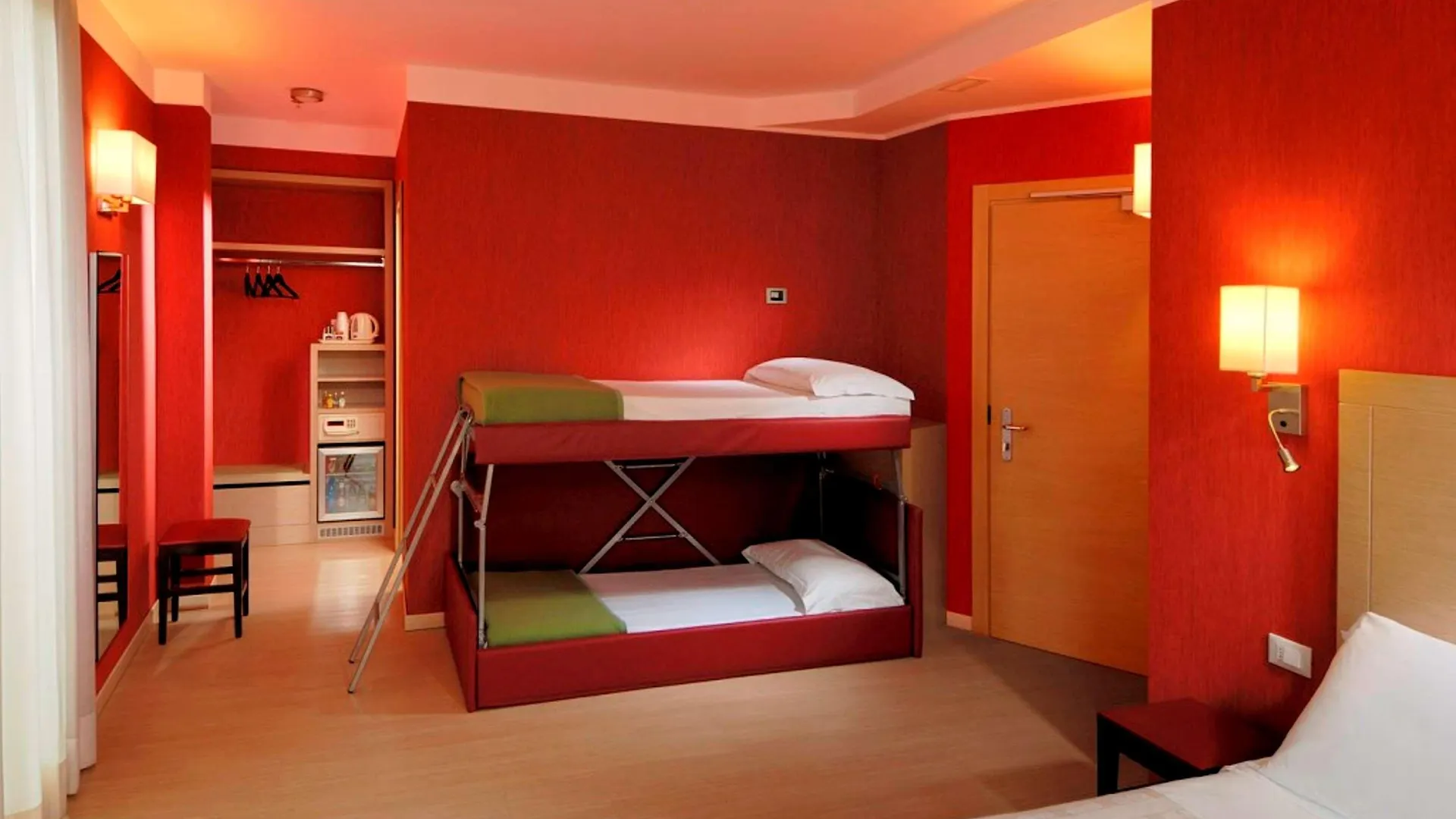 *** Hotel Best Western Porto Antico Génova Italia